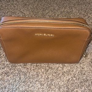 Micheal Kors Square Crossbody Purse